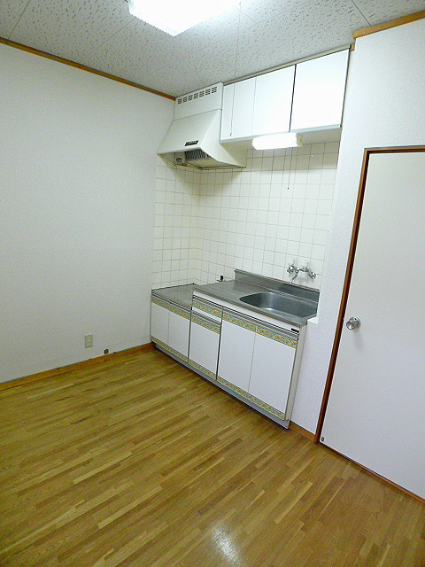 セントラルハイツⅡ号館 洋室6帖（キッチンと合わせて9.5帖）