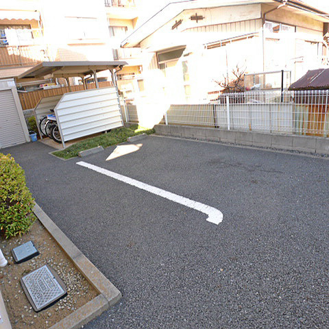 セレーノ　カーサ 駐車場