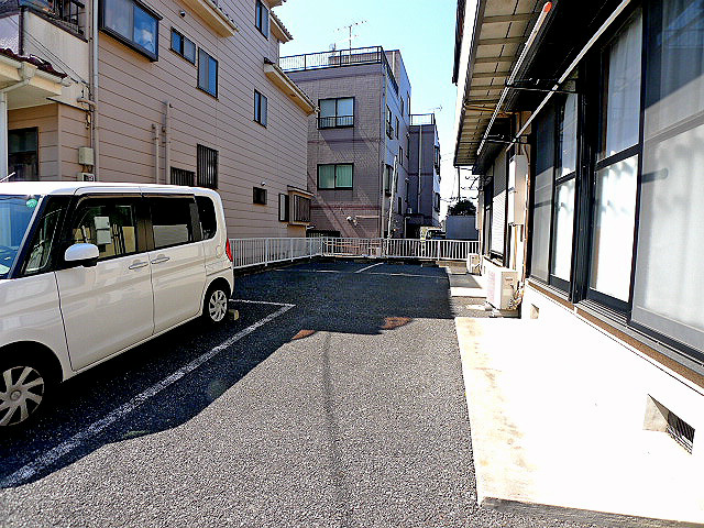 セジュール高富 駐車場