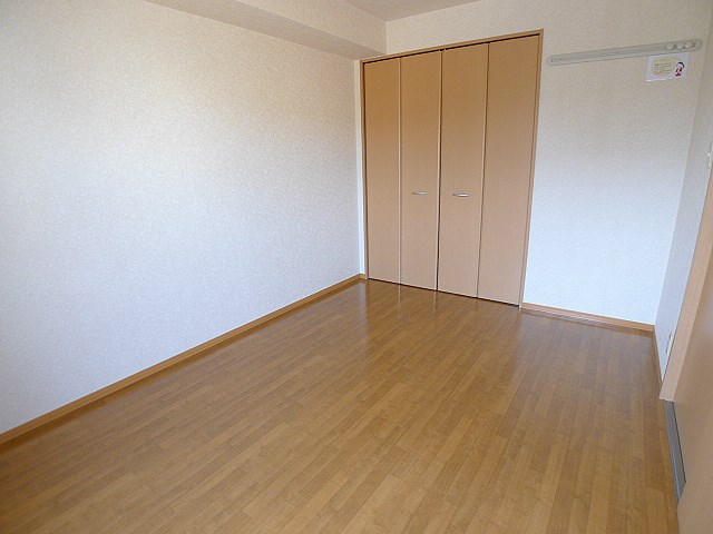シンフォニー ベッドルーム