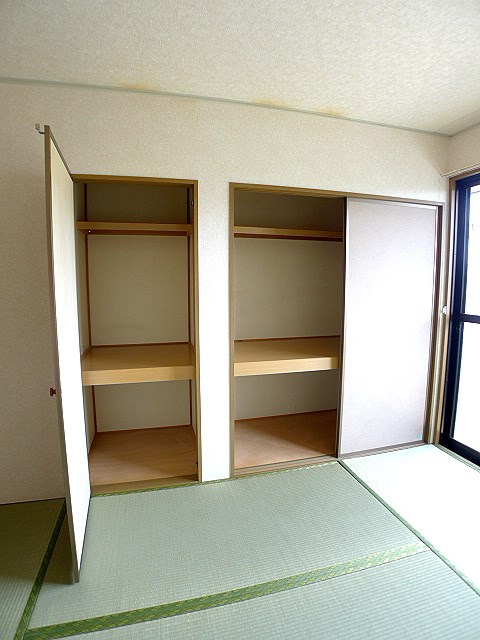 グリーンパーク（宮本町） 収納