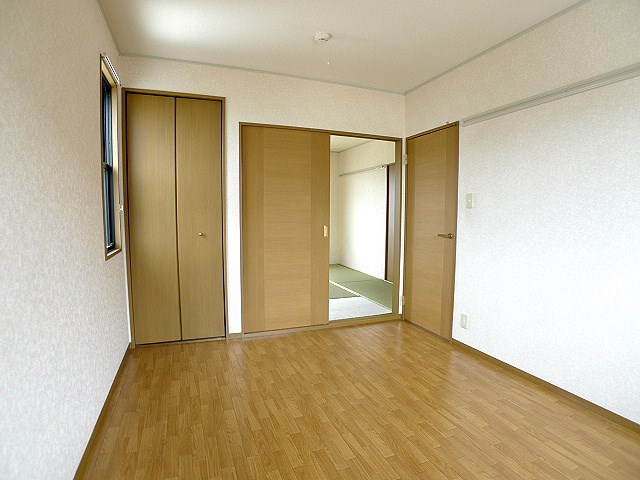 グリーンパーク（宮本町） 洋室