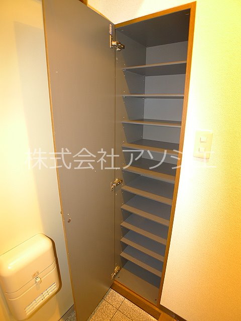 シャンポール茜 収納