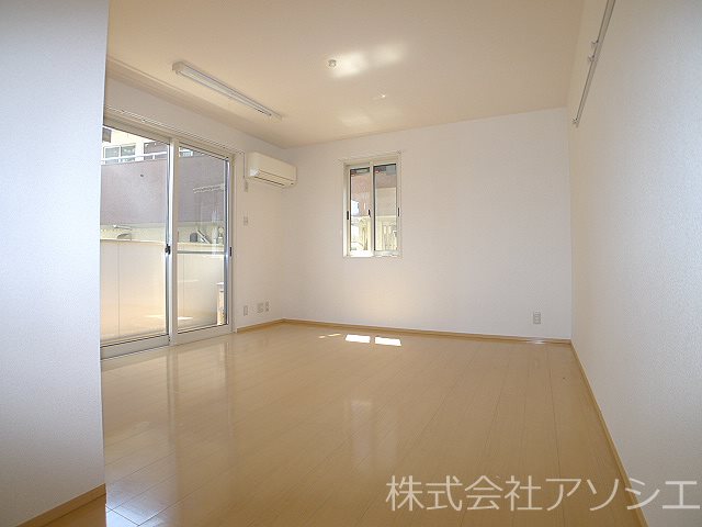 ソルフェージュ 洋室9.6帖