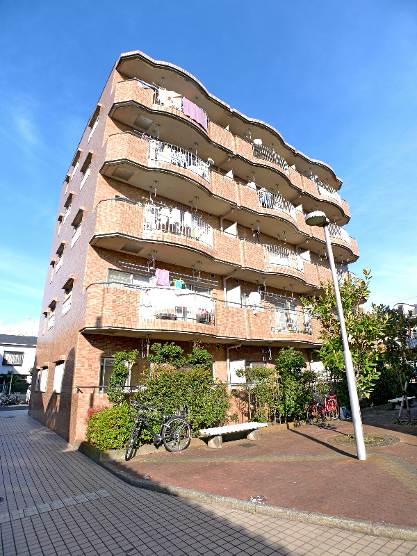 セントピアプラザA棟のご紹介は住まいの窓口アソシエにお任せ下さい。
