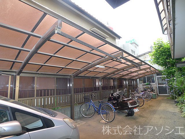 スリーホーク内藤 駐輪場