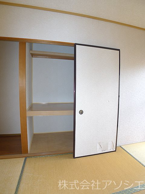 セジュール　Ⅰ 押入れ収納