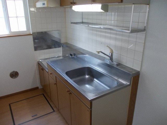 サンクレストール吉岡T キッチン