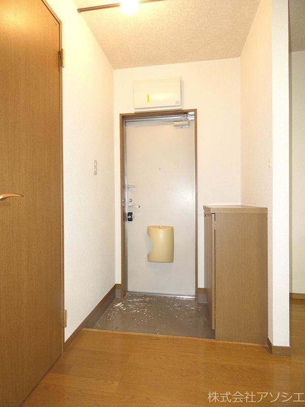 エムズ　ハイツ 玄関