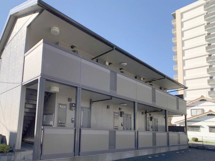 ロイヤルパレスのお部屋探しはアソシエ住まいの窓口にお任せください。