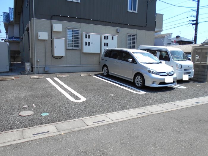 サンオークヒルズ 駐車場