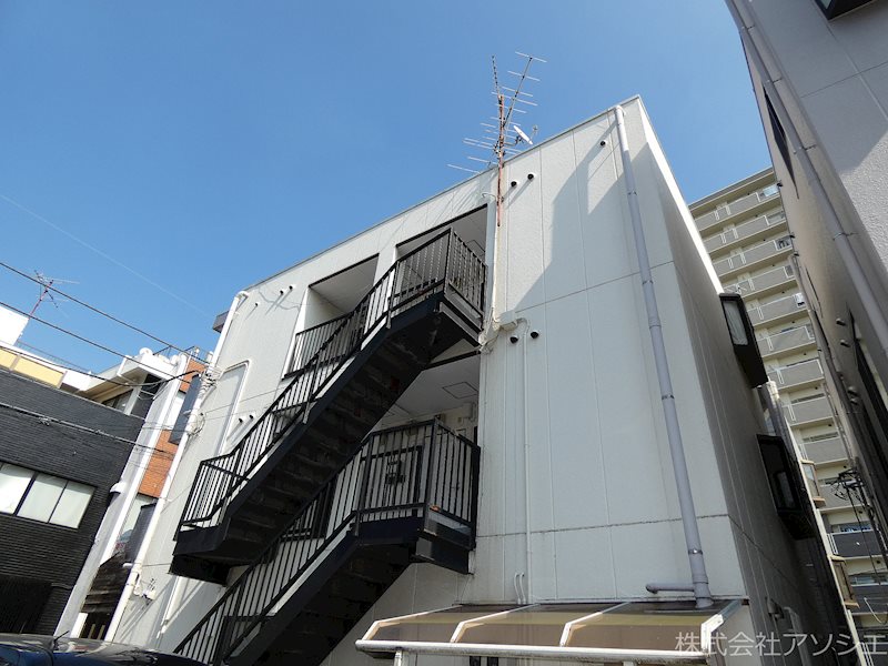 春日ビルのご紹介は住まいの窓口アソシエにお任せください。