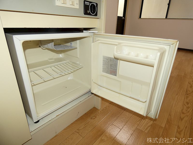 春日ビル 小型冷蔵庫