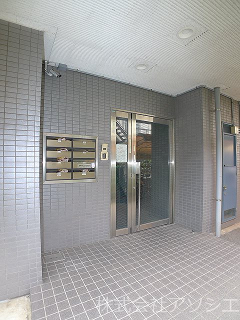 ウエストサイドハイツ エントランス