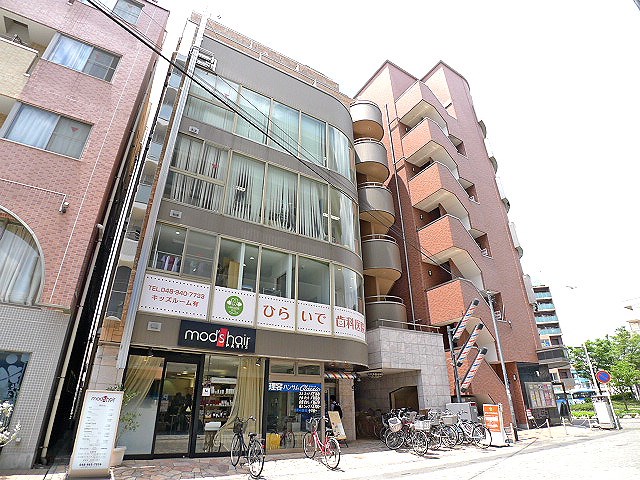 井上ビル(越谷市赤山本町) 外観