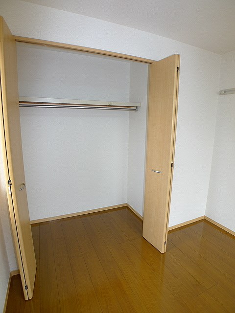 エターナヴィレッジA 収納