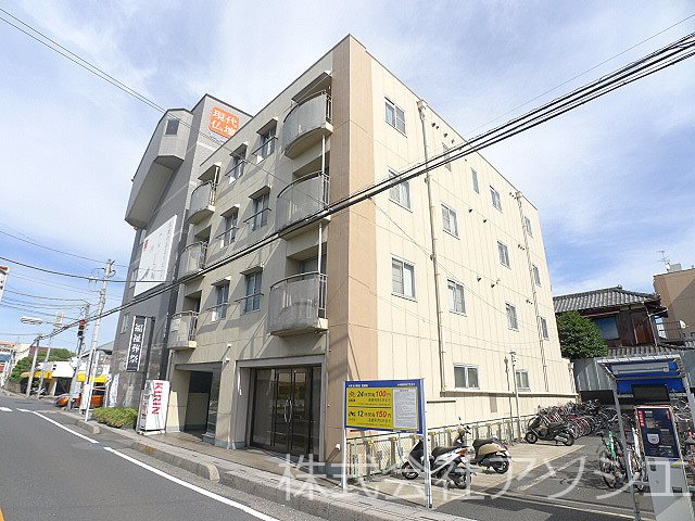 メゾンヤマムロ 外観