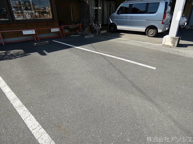 なかじまハウス 駐車場