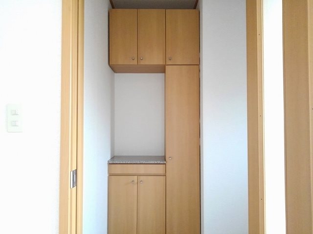 アンソレイエ（吉川市） 玄関