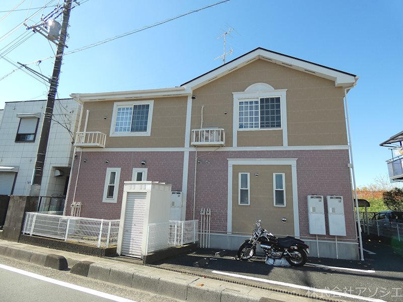 アンソレイエ（吉川市） 外観