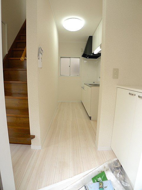 キャピタル越谷Ｂ 玄関