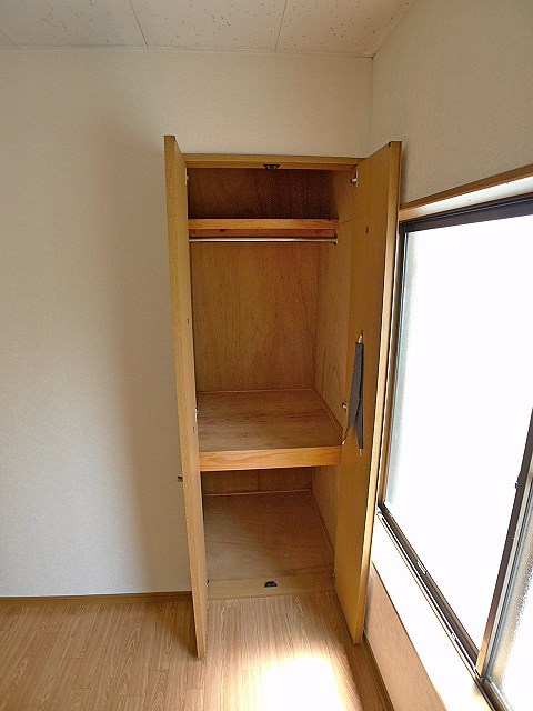 キャピタル越谷 C 収納