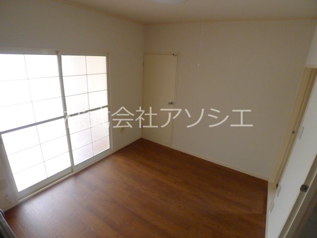 ヒルズ花田弐番館 リビング