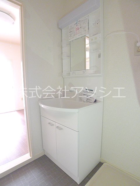 ヒルズ花田弐番館 洗面所