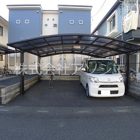 アムールセゾン 駐車場