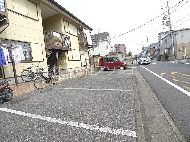 エクセル千間台　C棟 駐車場