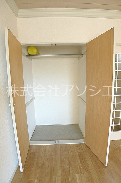 アネックスローズⅡ 収納