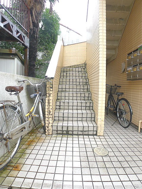 メゾン松永 エントランス