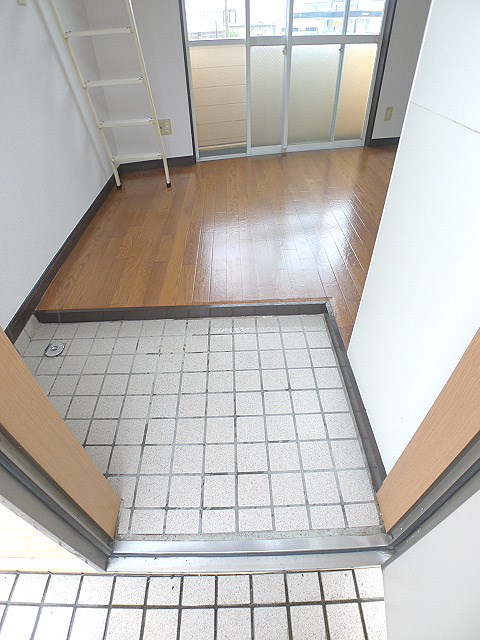 メゾン松永 玄関