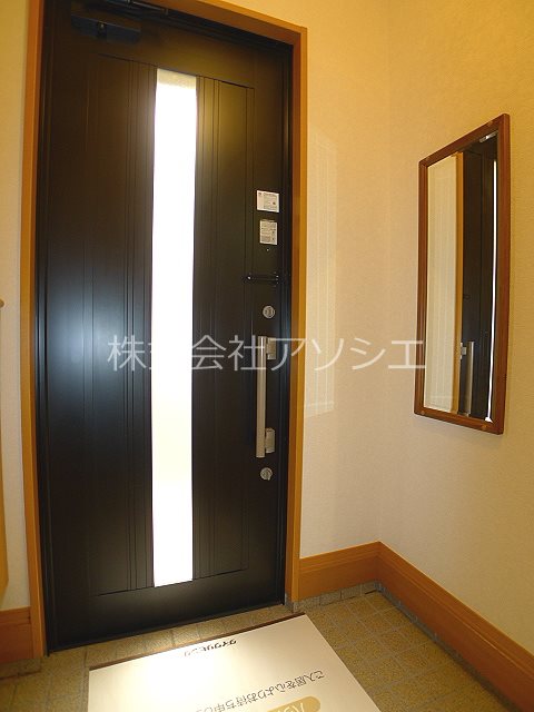 アピエ　参番館 玄関