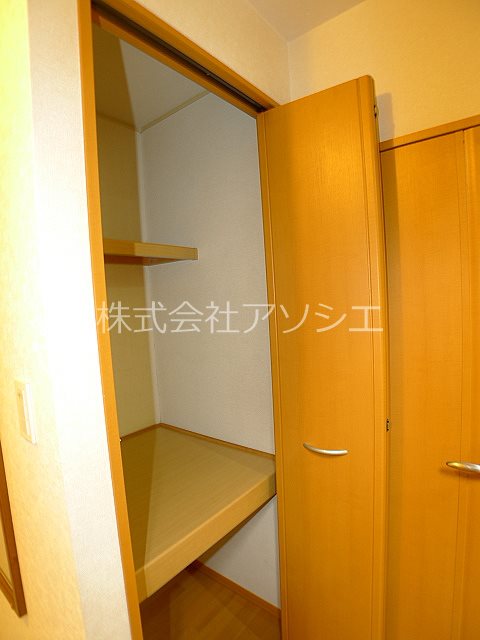 アピエ　参番館 収納