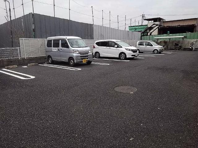 アルカンシェル Ⅱ 駐車場