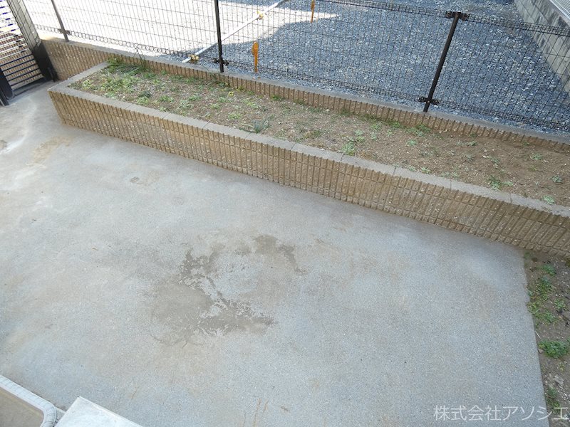 アピエ　六番館 庭