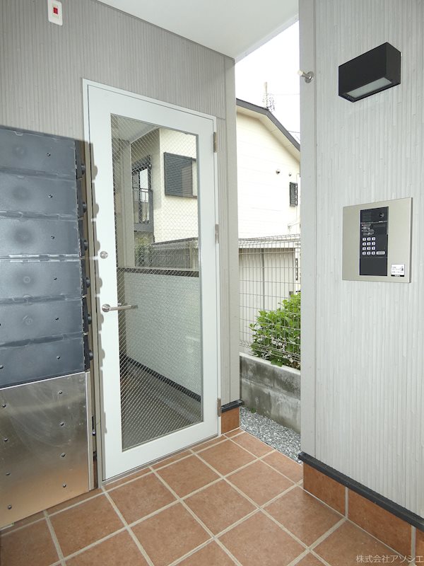 ウエストガーデン吉川 エントランス