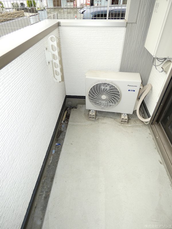 ウエストガーデン吉川 ベランダ