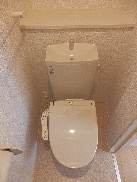 クイーンハウス トイレ