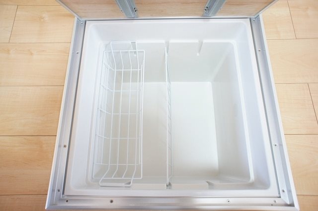 クイーンハウス 収納