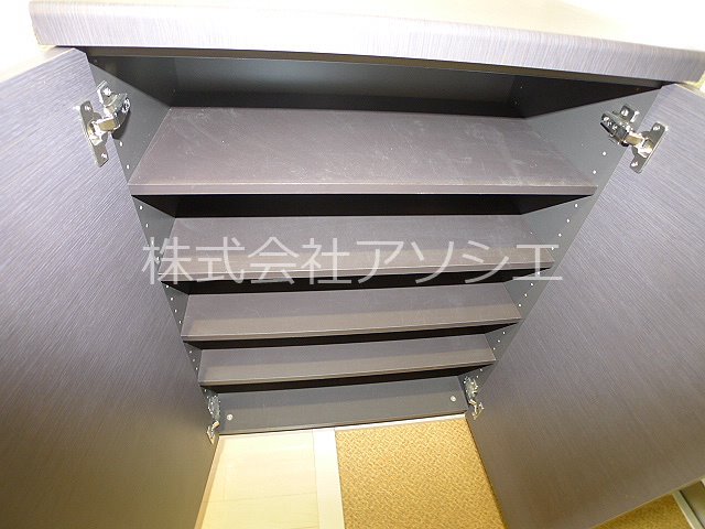 アヴァンティ 収納