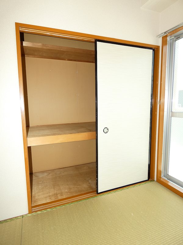 浅井ビル 収納