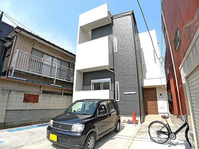 リュミエ越谷本町 外観