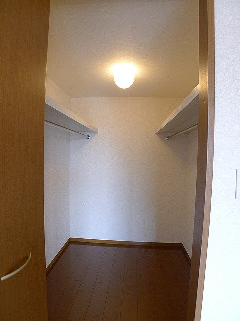 カームリーⅠ 収納