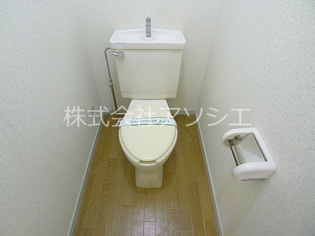 ニュー越谷レジデンス トイレ
