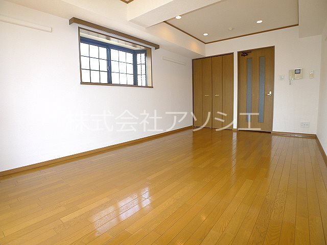 レディースコート越谷 ベッドルーム