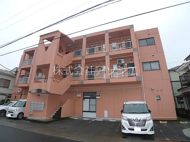 エンブレム東大沢 外観