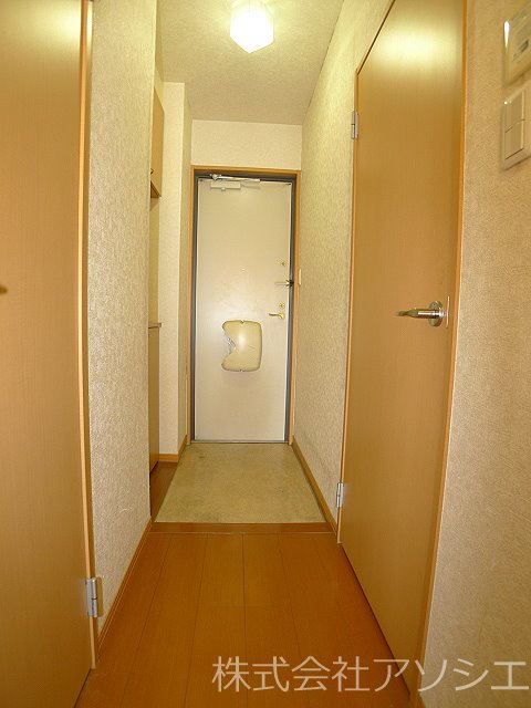 ヴィオレシャトー 玄関