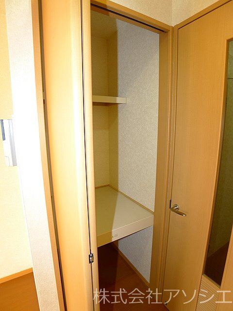 ヴィオレシャトー 収納
